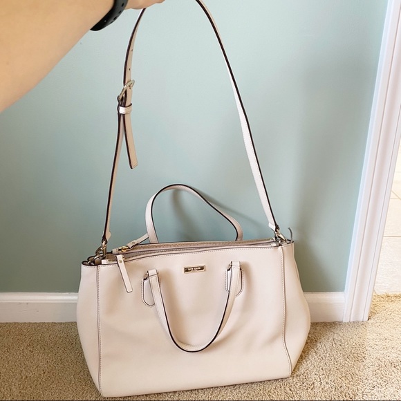 Kate Spade Purse with Shoulder Strap in Cream/Nude - Picture 2 of 8
